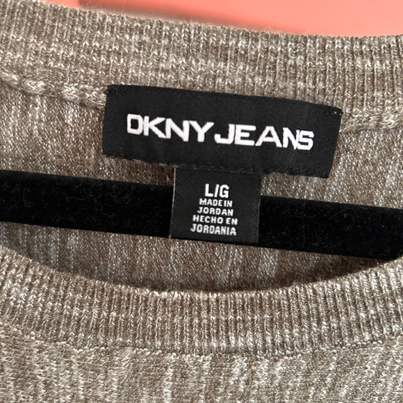 DKNY Heathered Gray Short Sleeve Top - Picture 5 of 5